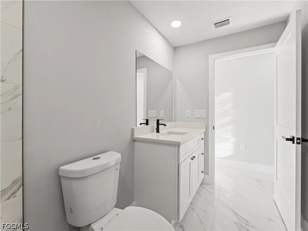 1242 NW 22nd Avenue Cape Coral FL 33993