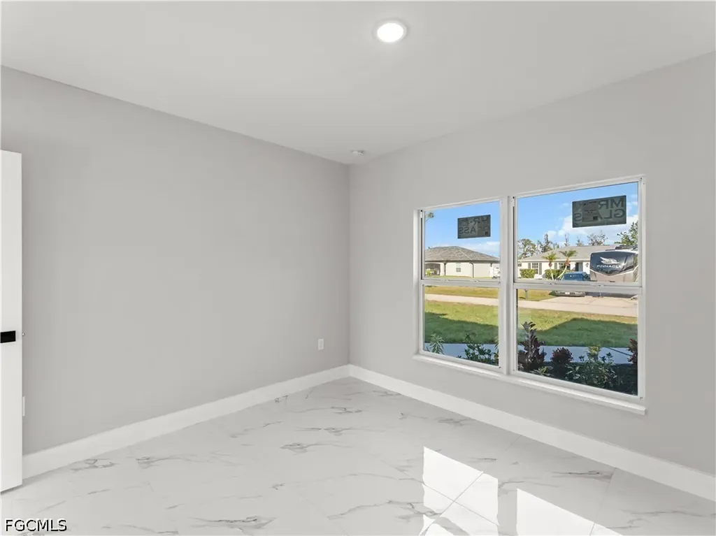 1242 NW 22nd Avenue Cape Coral FL 33993