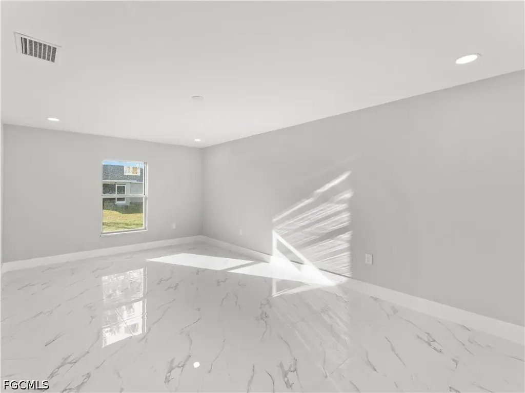 1242 NW 22nd Avenue Cape Coral FL 33993