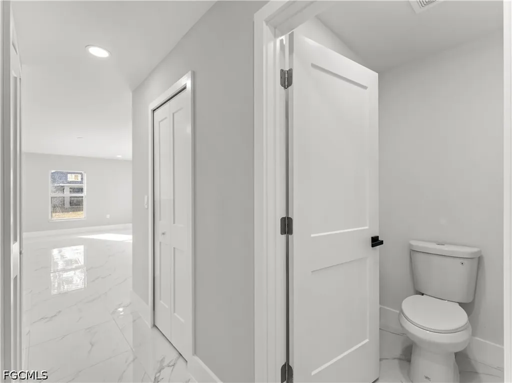 1242 NW 22nd Avenue Cape Coral FL 33993