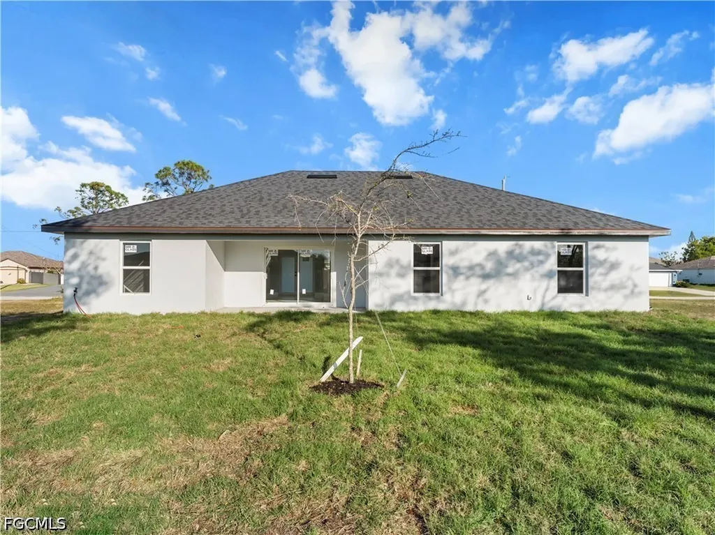 1242 NW 22nd Avenue Cape Coral FL 33993