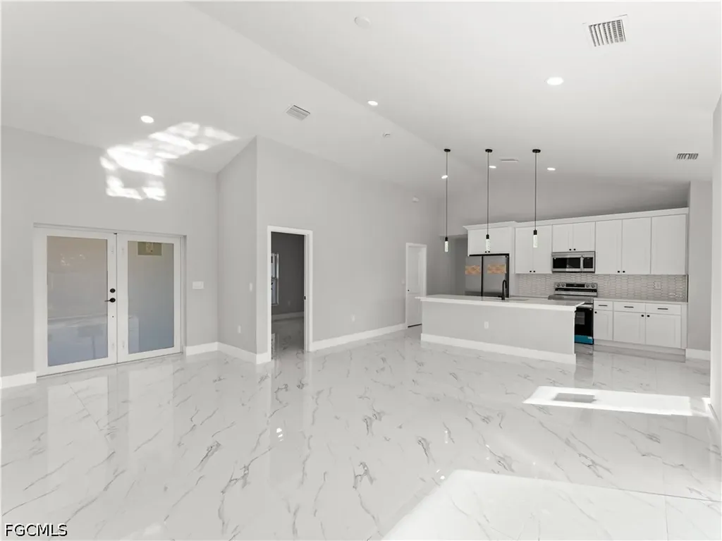 1242 NW 22nd Avenue Cape Coral FL 33993
