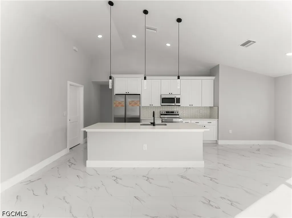 1242 NW 22nd Avenue Cape Coral FL 33993