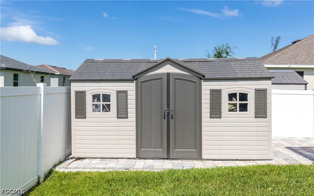 2522 NW 11th Street Cape Coral FL 33993