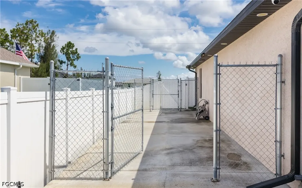 2522 NW 11th Street Cape Coral FL 33993
