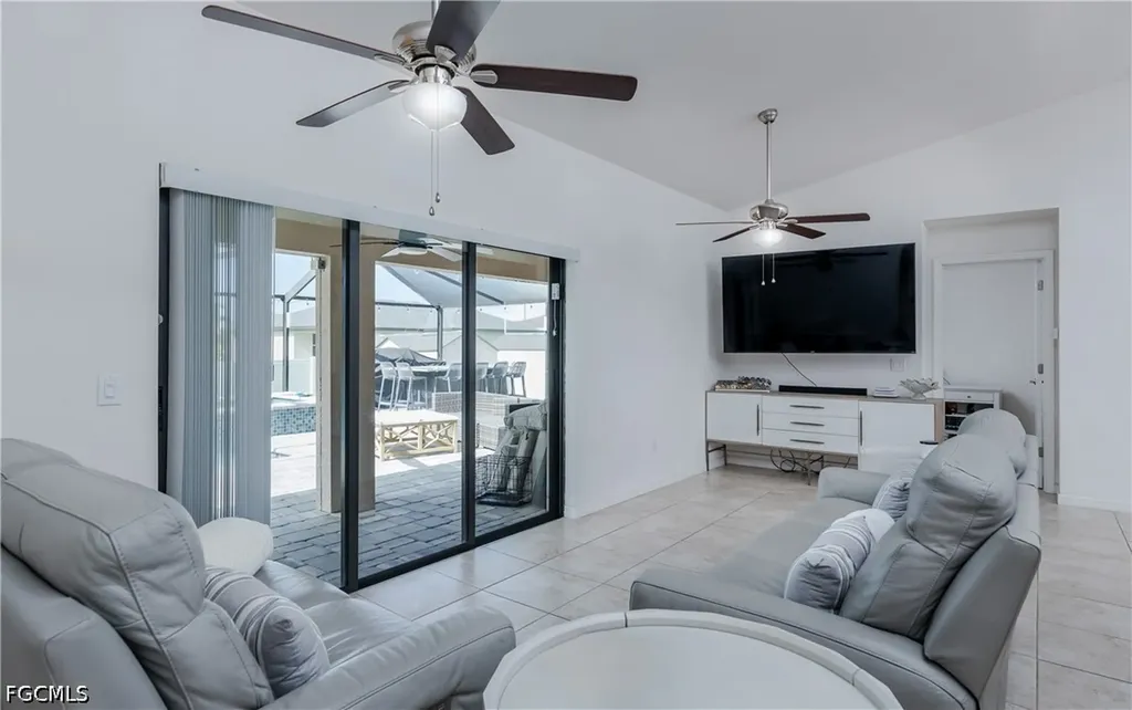 2522 NW 11th Street Cape Coral FL 33993