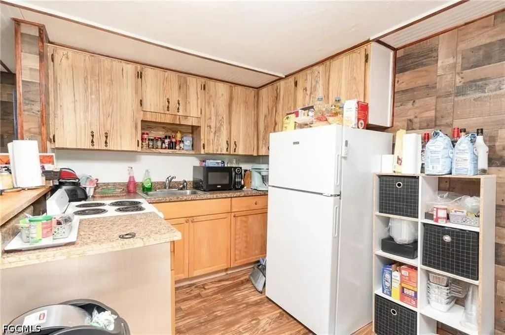 102 3rd Street Fort Myers FL 33907