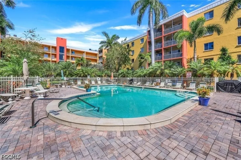 2366 E Mall Drive Fort Myers FL 33901