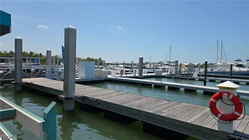 8 Helen Lane Fort Myers Beach FL 33931