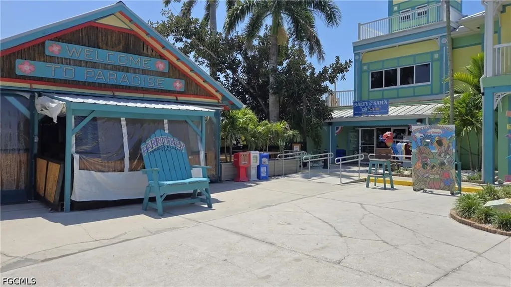 8 Helen Lane Fort Myers Beach FL 33931