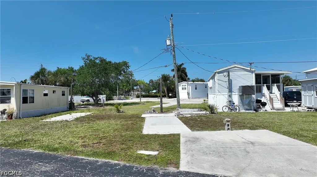 8 Helen Lane Fort Myers Beach FL 33931