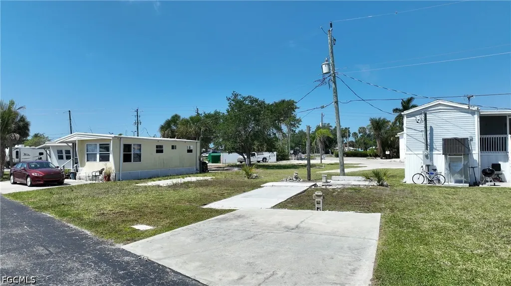 8 Helen Lane Fort Myers Beach FL 33931