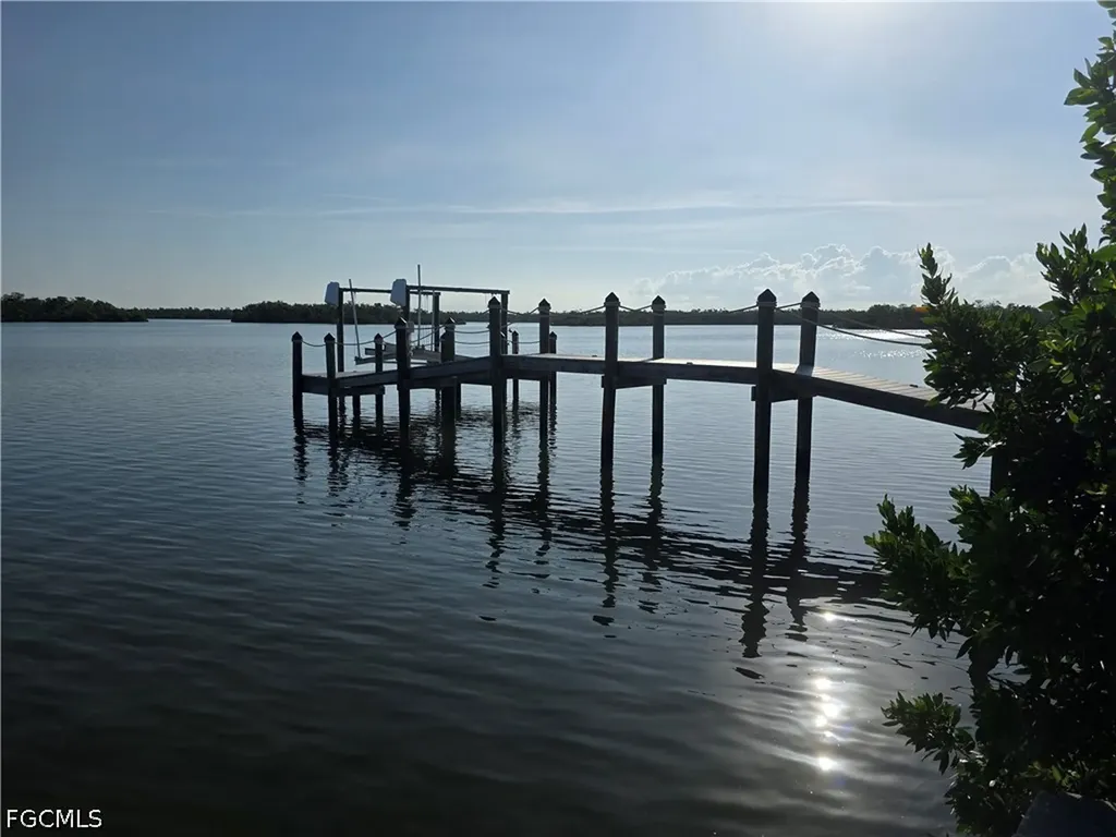 8 Helen Lane Fort Myers Beach FL 33931