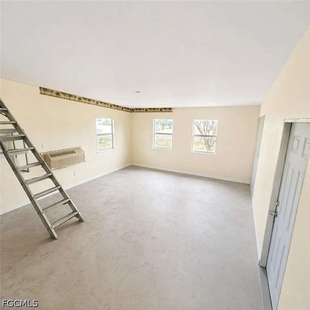 2520 Brownell Court North Fort Myers FL 33917
