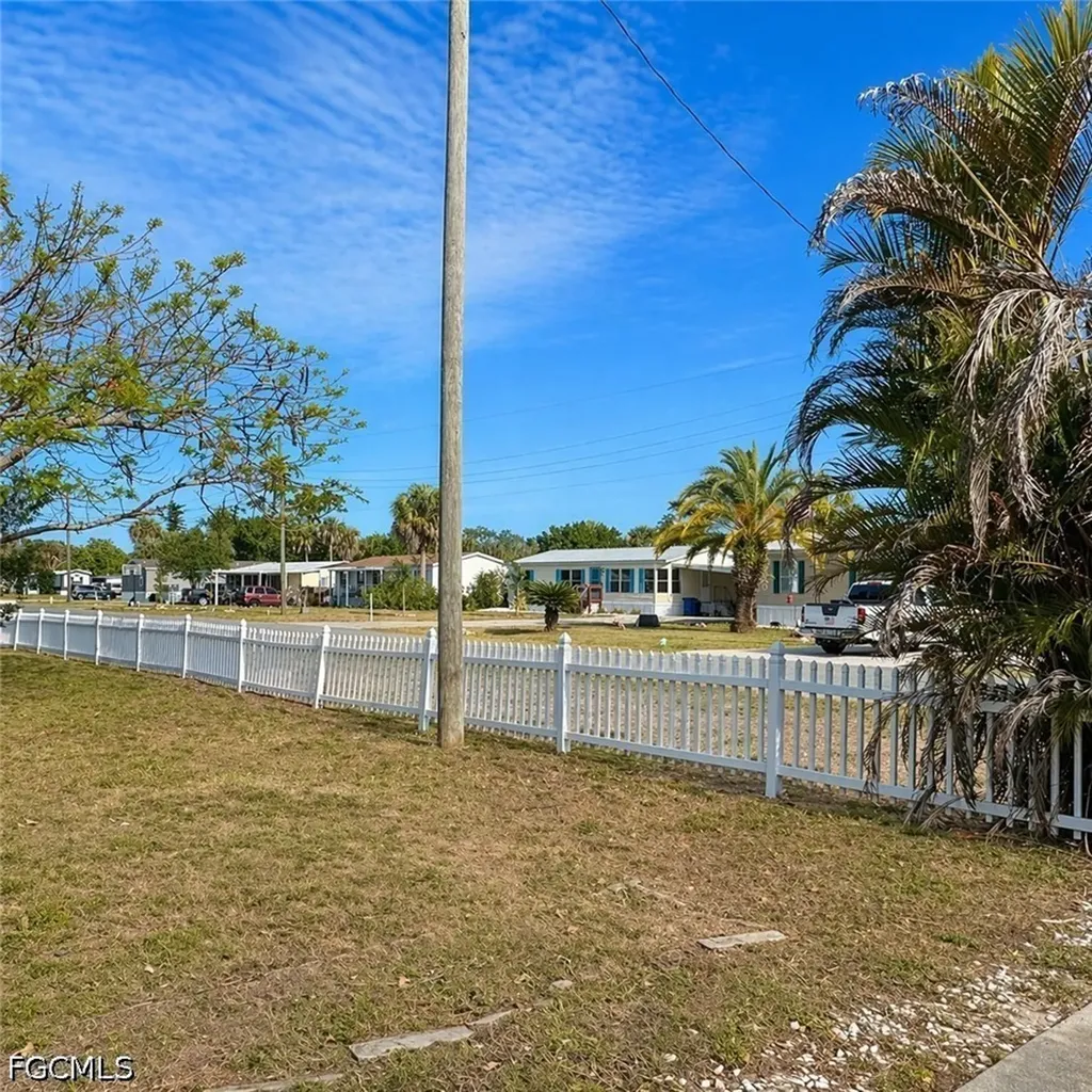 2520 Brownell Court North Fort Myers FL 33917