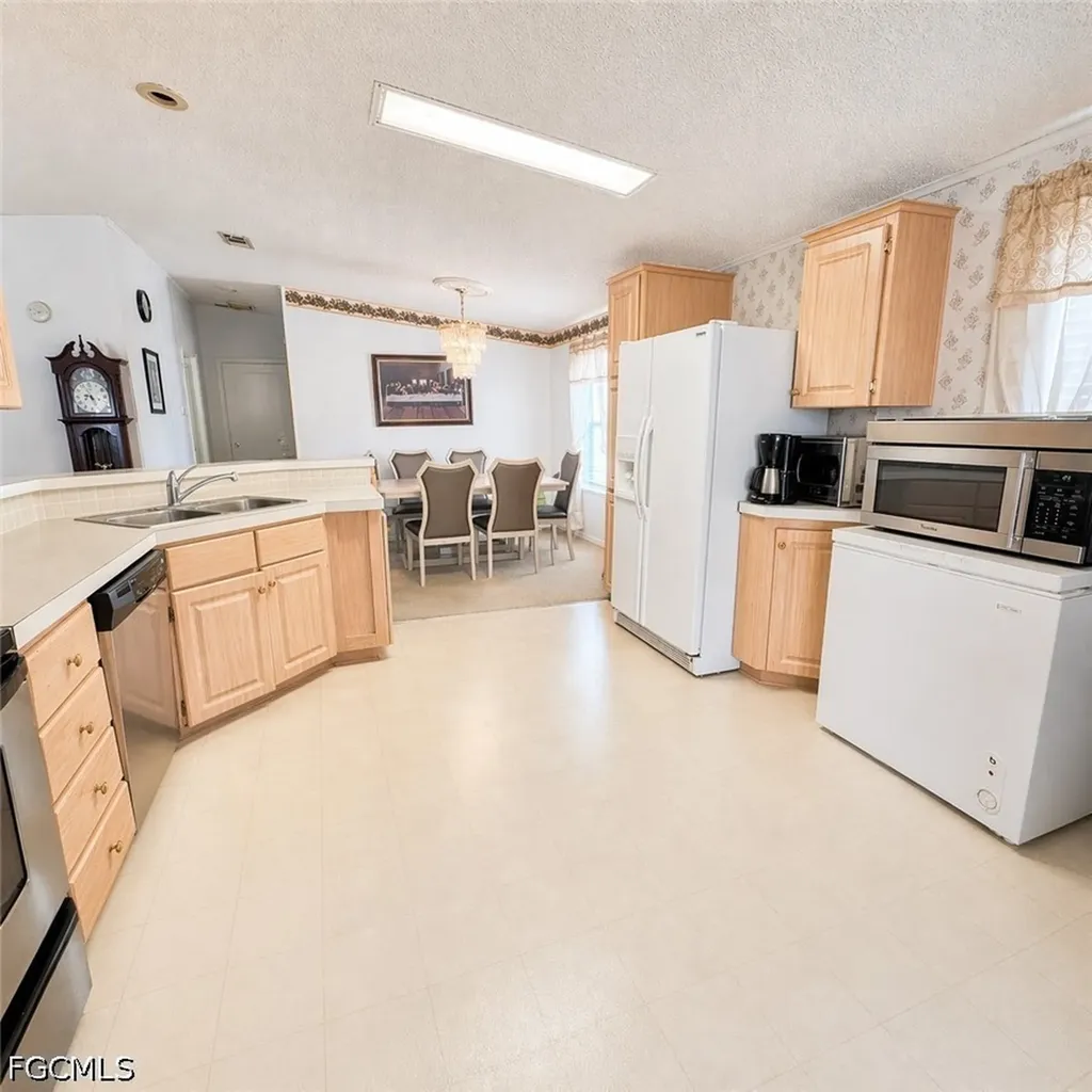2520 Brownell Court North Fort Myers FL 33917