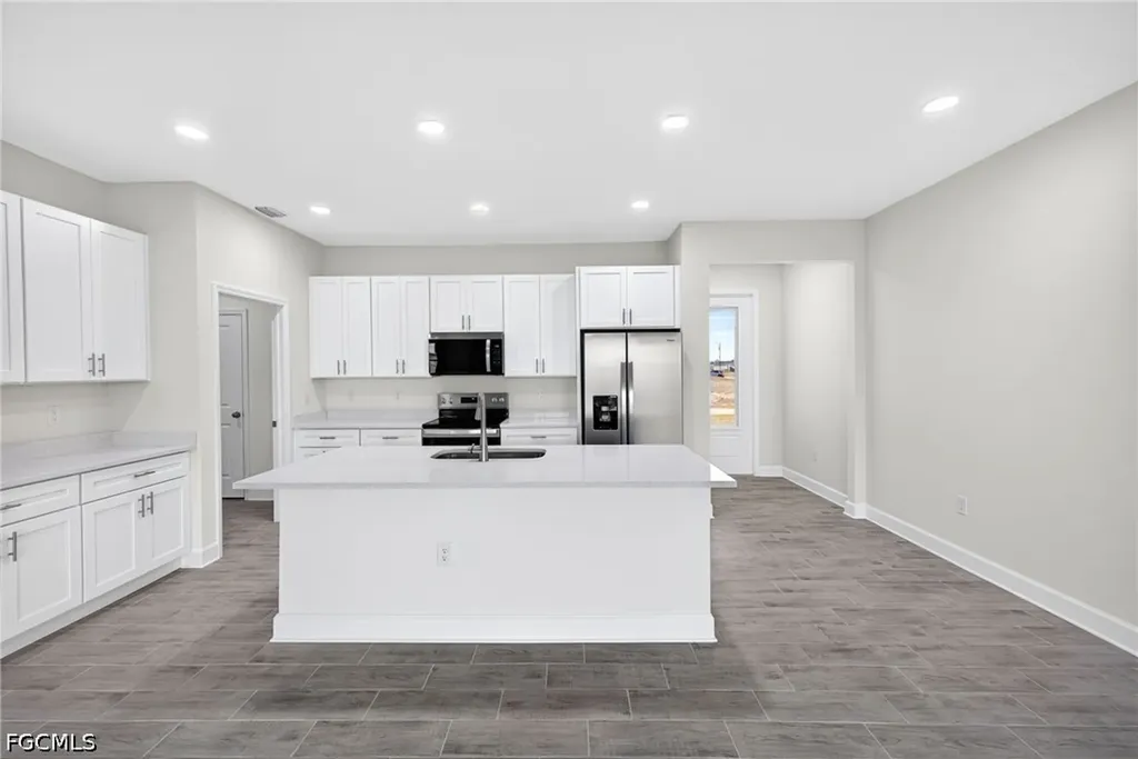 529 NW 23rd Street Cape Coral FL 33993