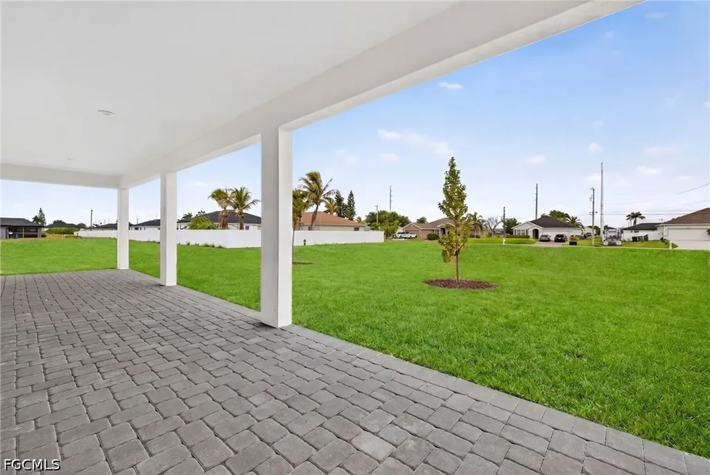 529 NW 23rd Street Cape Coral FL 33993