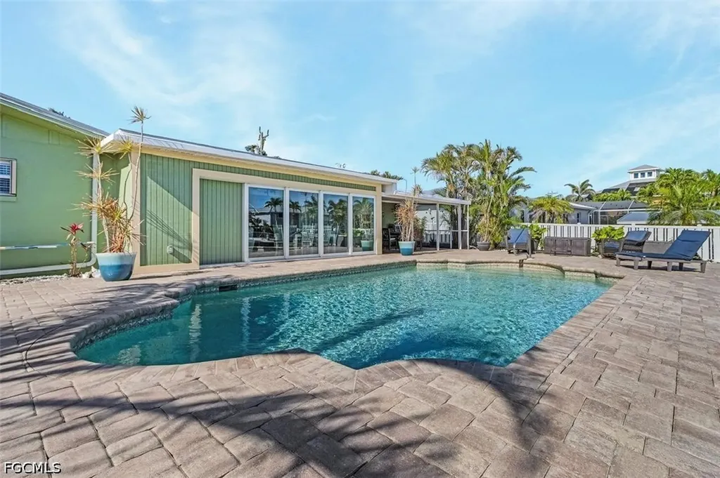 3664 Bayview Avenue St. James City FL 33956