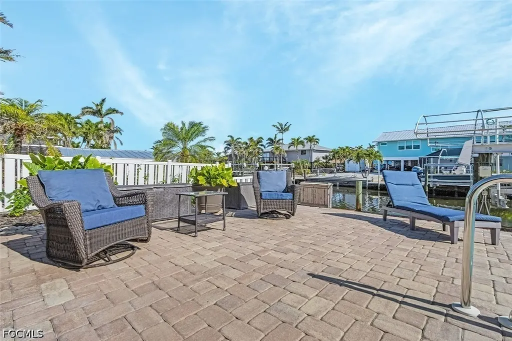 3664 Bayview Avenue St. James City FL 33956