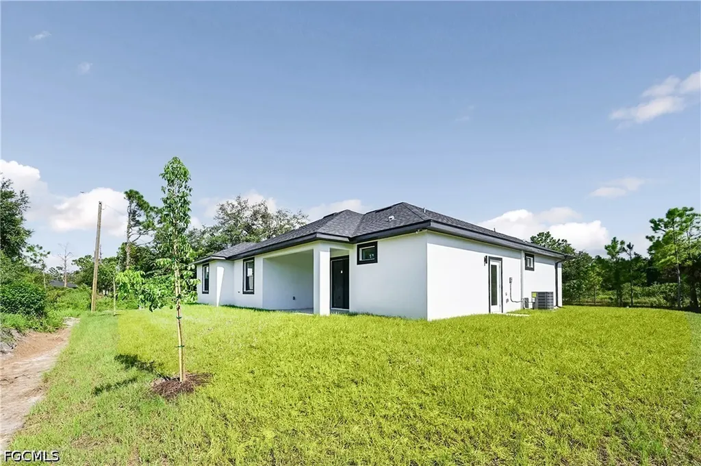767 Nina Avenue S Lehigh Acres FL 33974