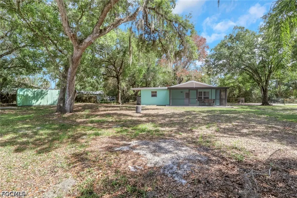 2431 Lippincott Road Alva FL 33920