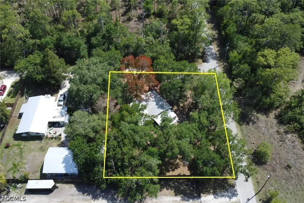 2431 Lippincott Road Alva FL 33920