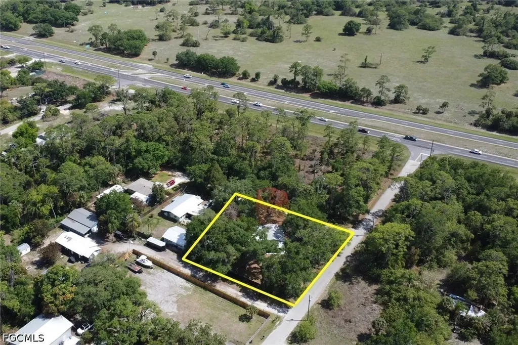 2431 Lippincott Road Alva FL 33920