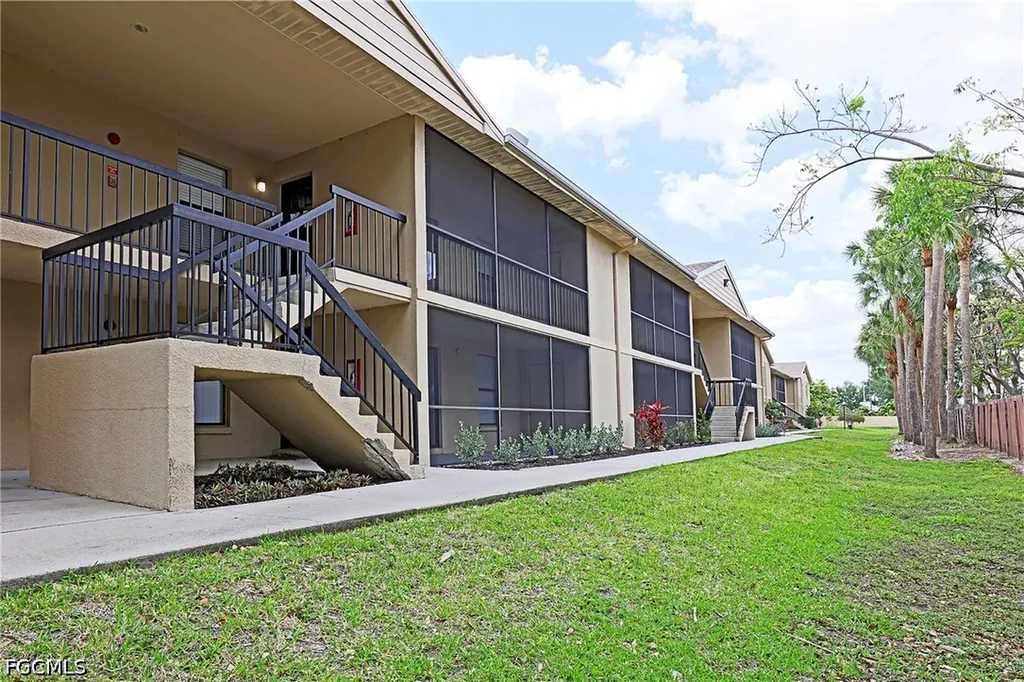 5307 Summerlin Road Fort Myers FL 33919