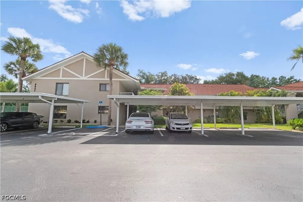 9627 Eaton Gardens Lane Fort Myers FL 33919