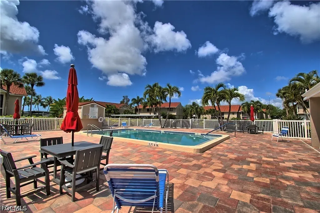 9627 Eaton Gardens Lane Fort Myers FL 33919