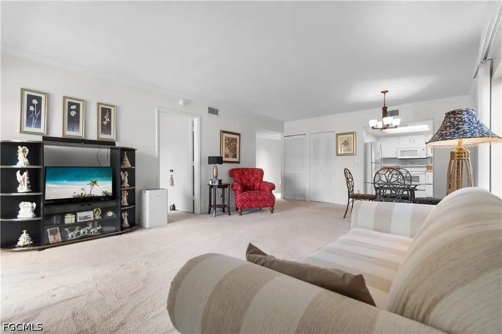 9627 Eaton Gardens Lane Fort Myers FL 33919