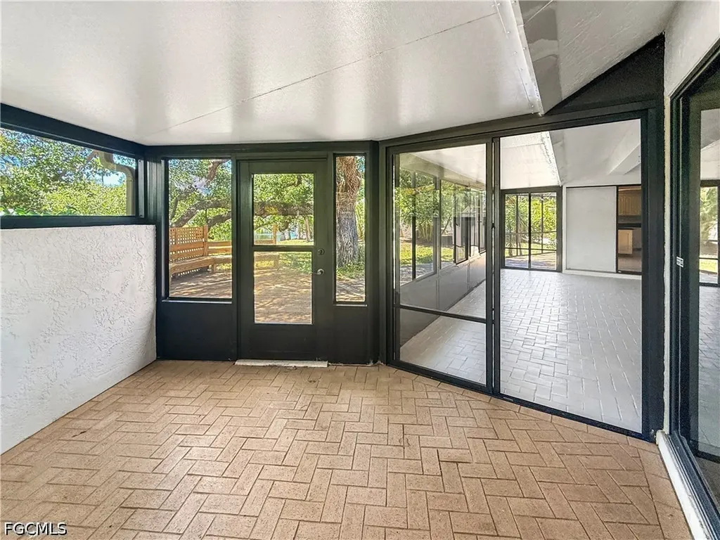 12331 Oak Brook Court Fort Myers FL 33908