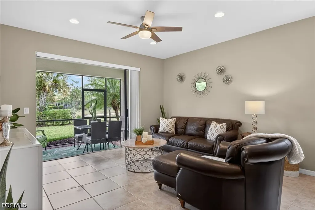 10894 Glenhurst Street Fort Myers FL 33913
