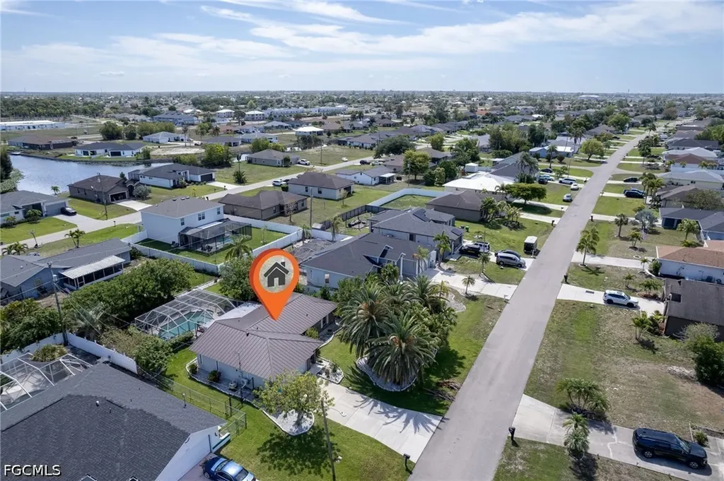 617 SW 9th Avenue Cape Coral FL 33991