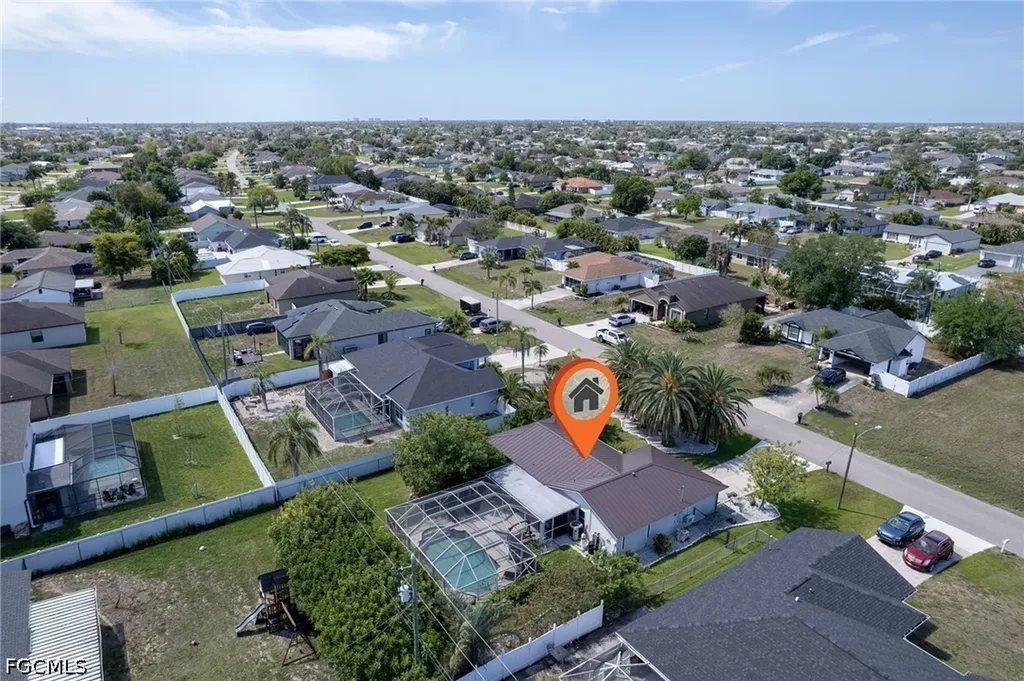 617 SW 9th Avenue Cape Coral FL 33991