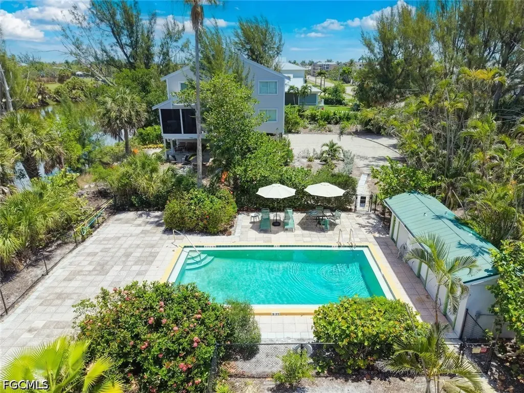 1394 Middle Gulf Drive Sanibel FL 33957