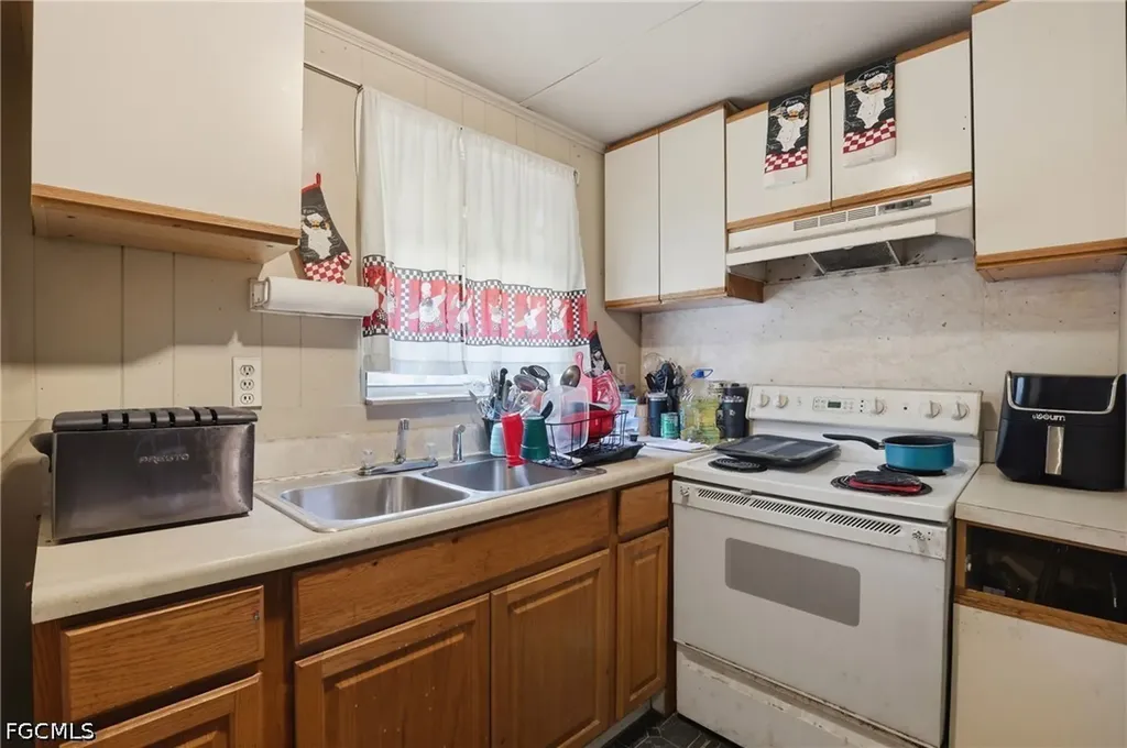 1004 Kentucky Avenue Clewiston FL 33440