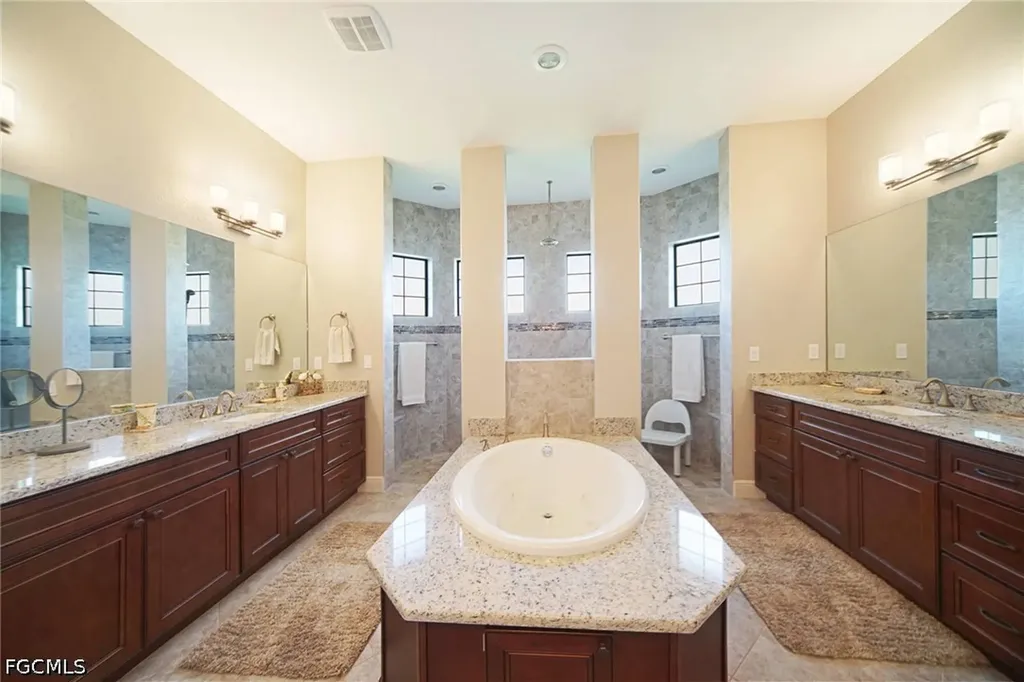 1502 SW 38th Street Cape Coral FL 33914