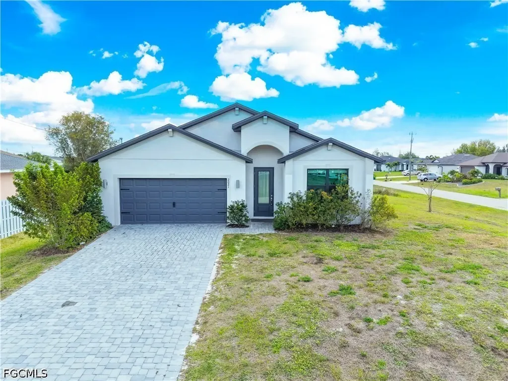 2021 NE 4th Avenue Cape Coral FL 33909