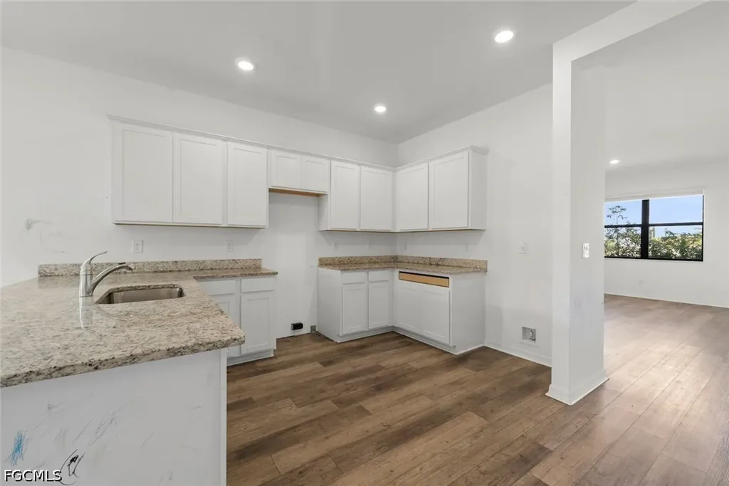 2021 NE 4th Avenue Cape Coral FL 33909