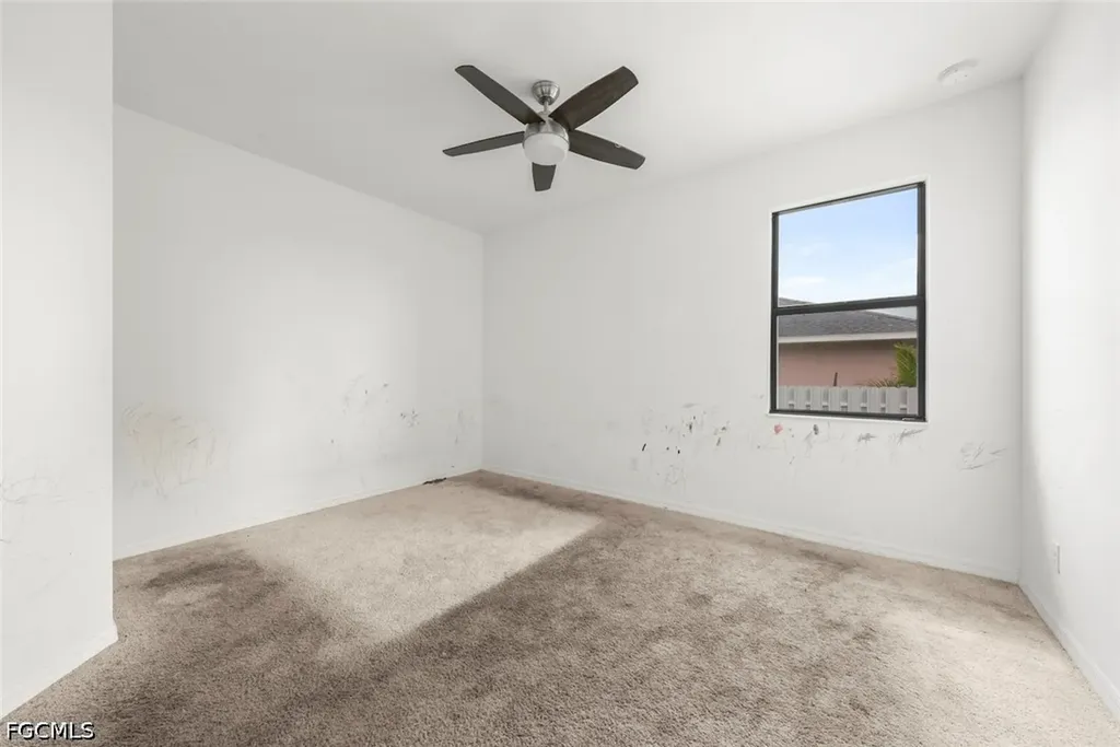 2021 NE 4th Avenue Cape Coral FL 33909