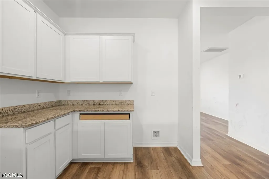 2021 NE 4th Avenue Cape Coral FL 33909