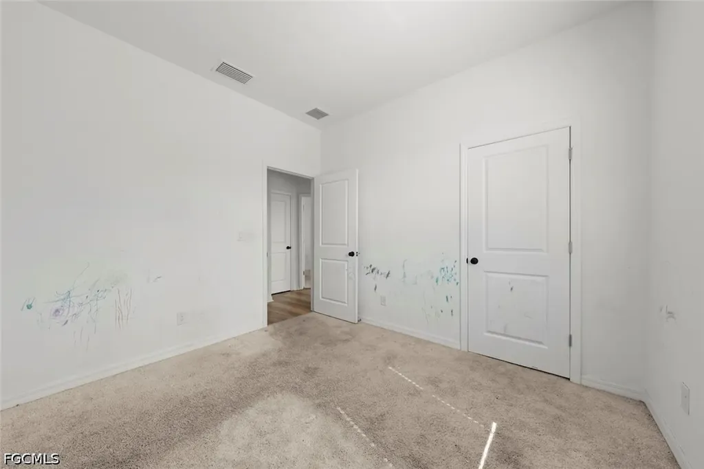 2021 NE 4th Avenue Cape Coral FL 33909