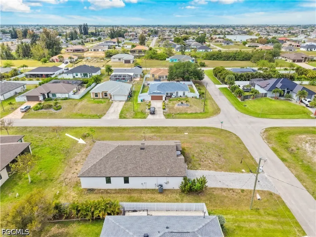 2021 NE 4th Avenue Cape Coral FL 33909