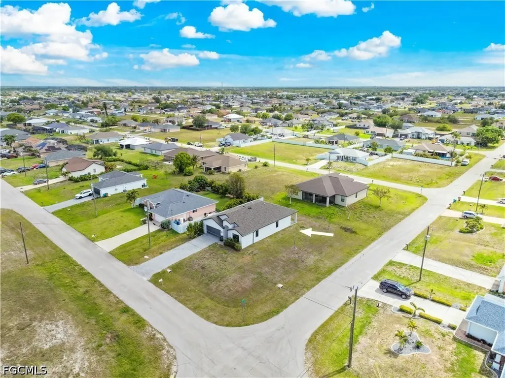 2021 NE 4th Avenue Cape Coral FL 33909