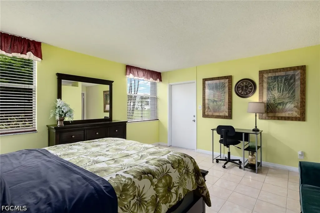 5959 Winkler Road Fort Myers FL 33919