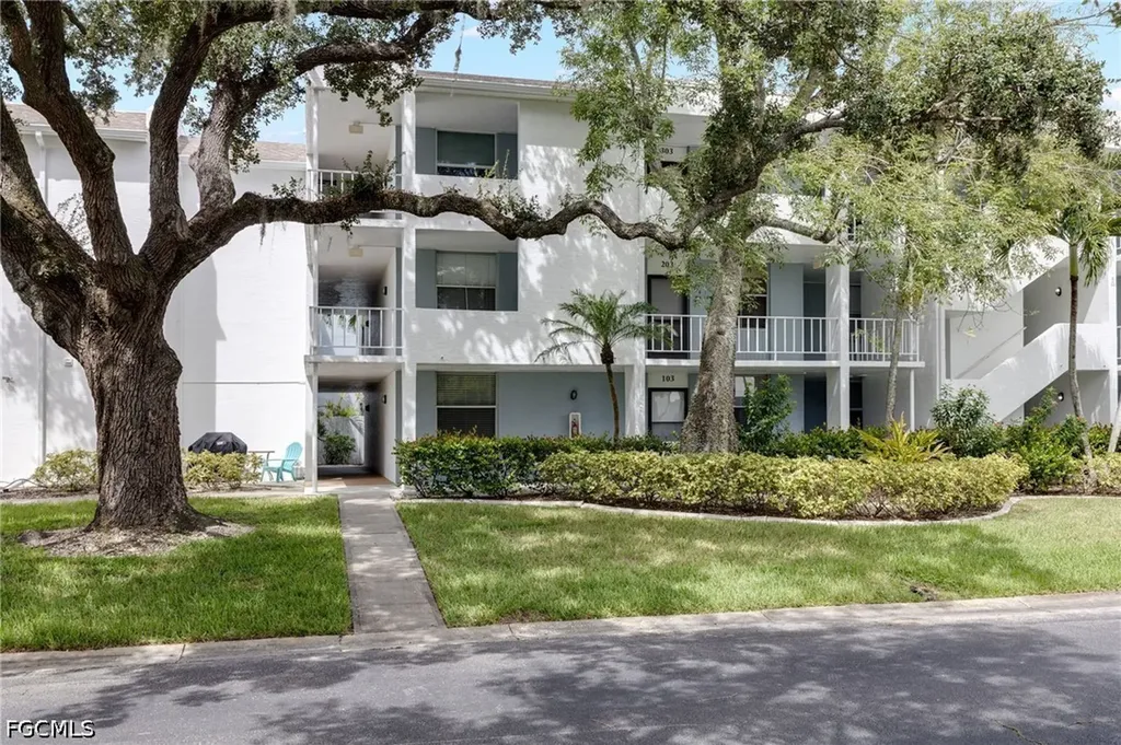 5959 Winkler Road Fort Myers FL 33919