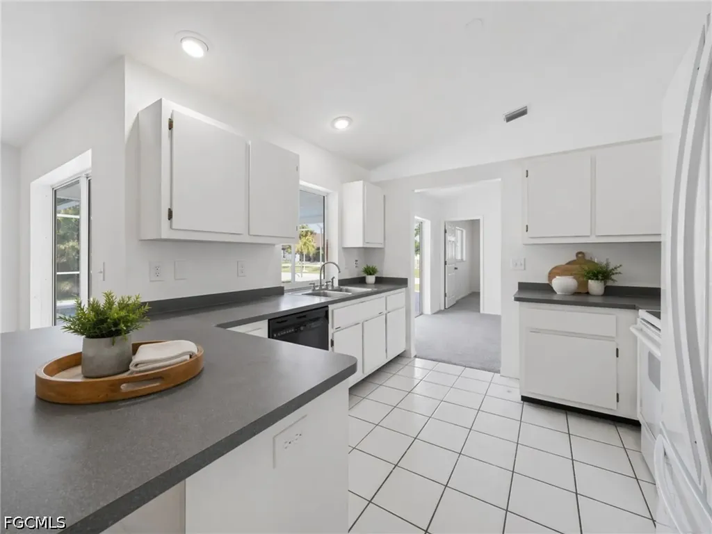 2601 SW 37th Terrace Cape Coral FL 33914