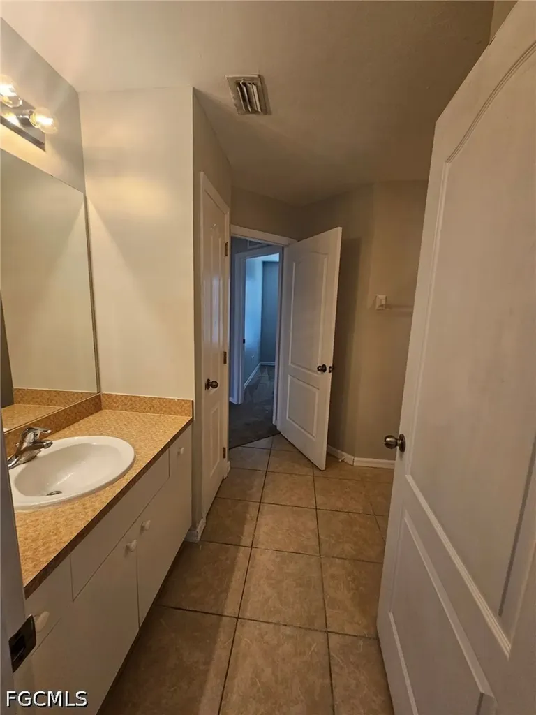 1156 NW 5th Place Cape Coral FL 33993